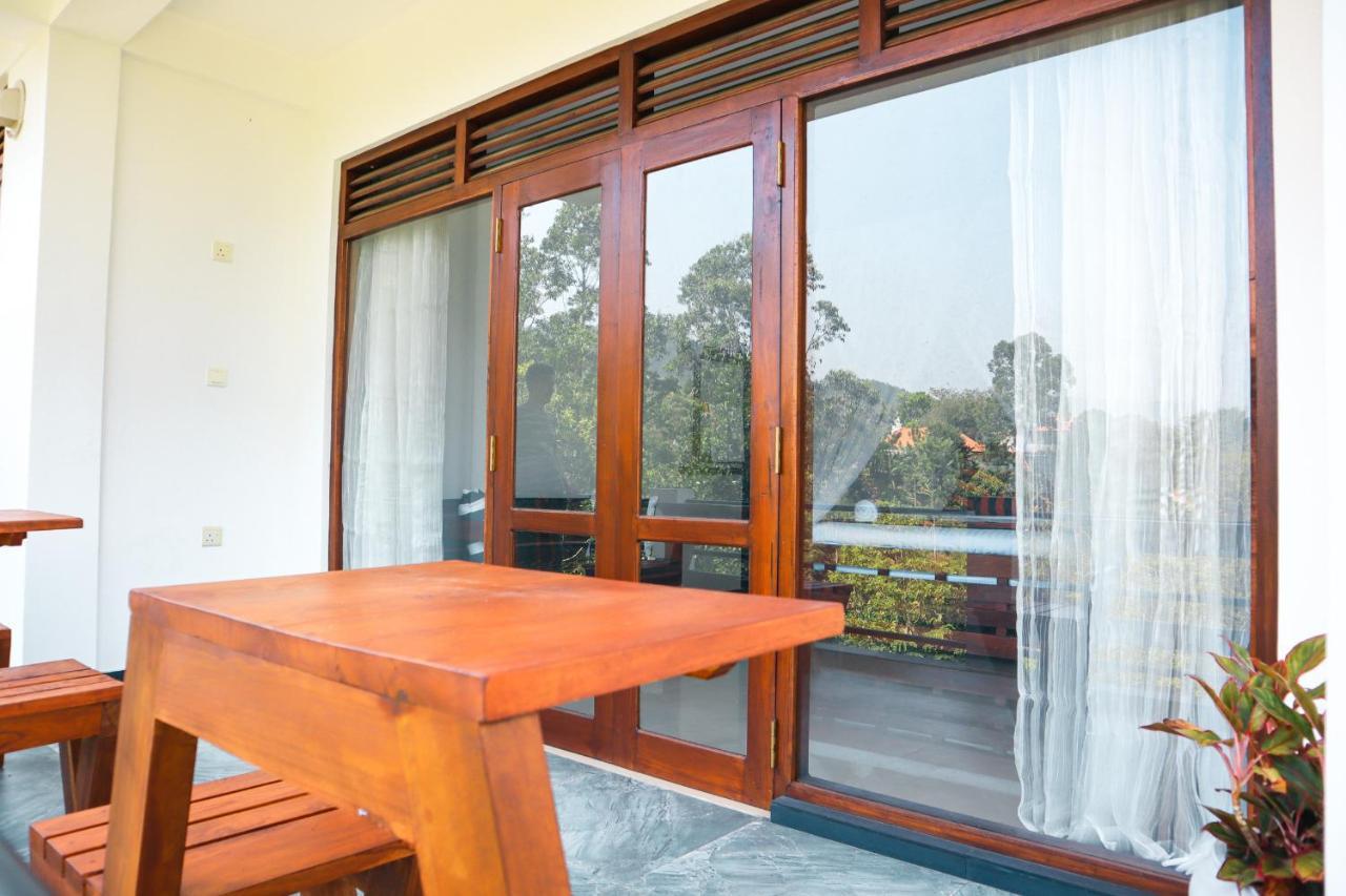 Duet Hearts Bed & Breakfast Ella Exterior foto